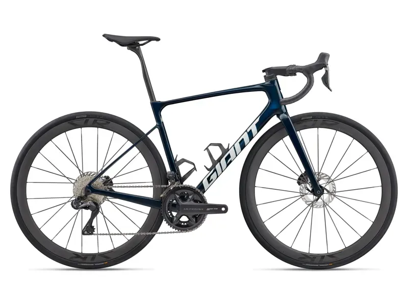 2026 Giant Defy Advanced Pro 0 Road Bike in Mariana Blue