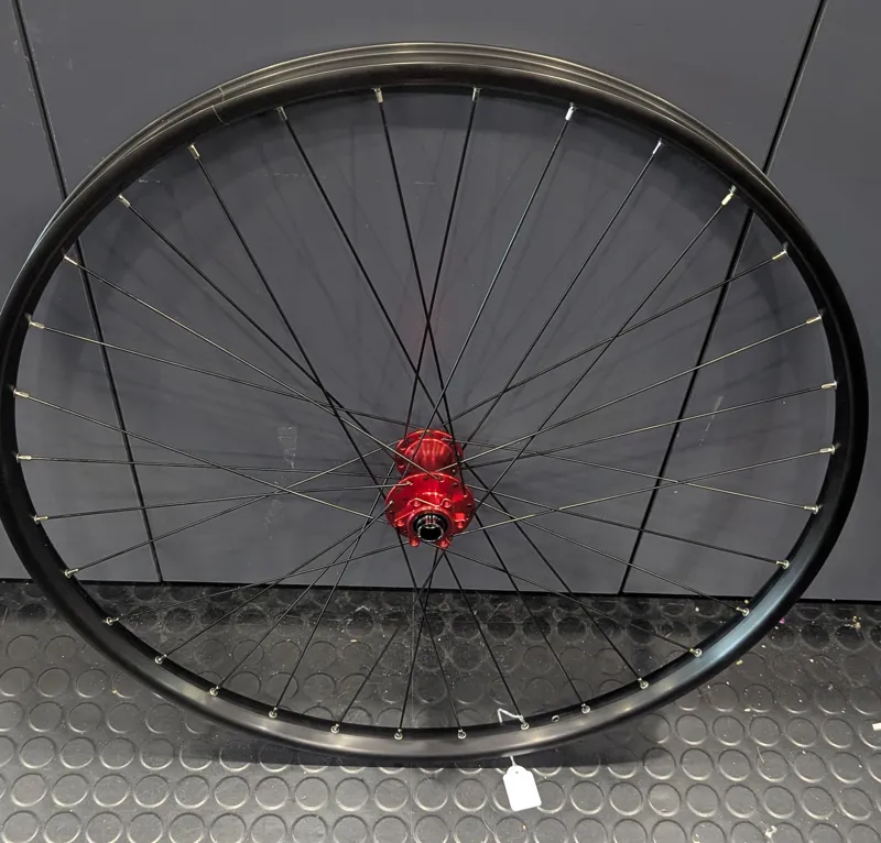 Blue Range Front Wheel 700 i30 Boost 6B Red Hub